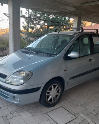 Renault Scenic 1.9 Diesel 
