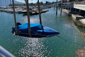 Motoscafo 40 CV con carrello stradale