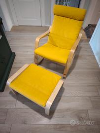 Sedia a dondolo Ikea Poang con poggiapiedi 