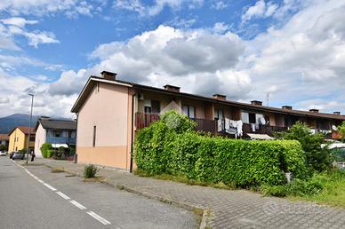 CASA SEMINDIPENDENTE A IVREA