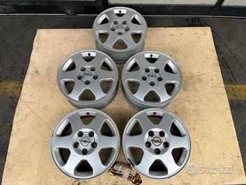 Cerchi in lega Opel Meriva 2004 15 pollici ET 43