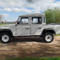 LAND ROVER DEFENDER 110 CREW CAB