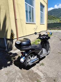 Scarabeo 250 cc del 2005