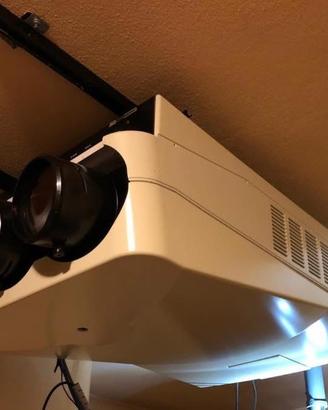 Videoproiettore CRT Barco Cine 909