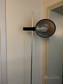 Sirrah lampada da terra Fotos