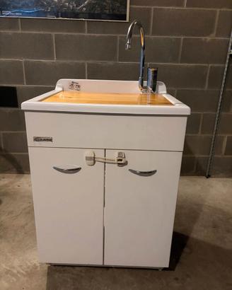 Lavatoio Colavene 60x50 con mobile e rubinetto