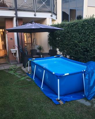 piscina esterna Intex + filtro e attrezzature 