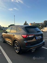 Ford Kuga 1