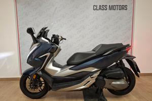 Honda Forza 300