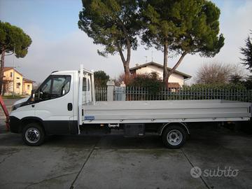 Iveco Daily 35-140 con cassone fisso