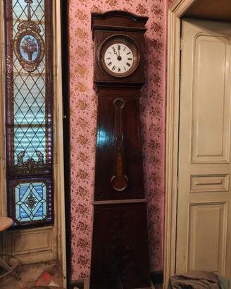 Orologio a pendolo da terra in legno