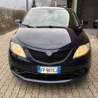 Lancia Ypsilon 1.2 69 CV 5 porte Gold