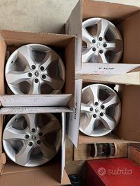 Cerchi in lega da 17 attacco renault