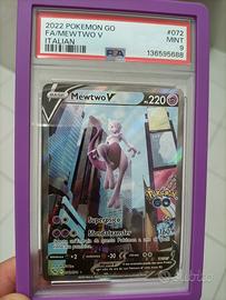 mewtwo v  Pokemon go