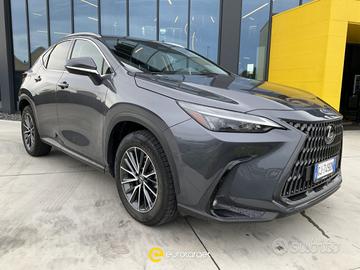 LEXUS NX 300 Plug-in 4WD Premium
