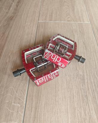 Pedali Mallet dh Crankbrothers rossi
