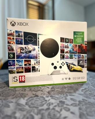XBOX SERIES S  in condizioni ottime