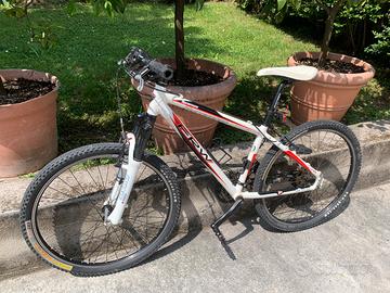 Bici MTB marca FWR alluminio taglia M