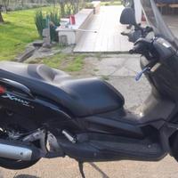 Yamaha xmax  250