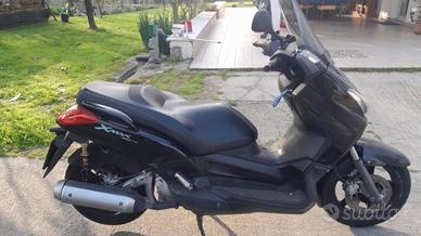 Yamaha xmax  250