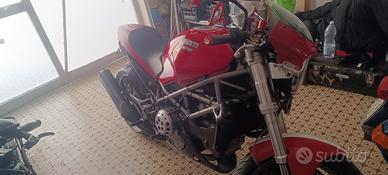 ducati Monster s4 916 2002