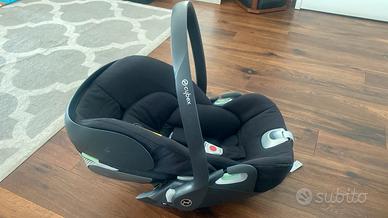 Ovetto Cybex Cloud  T i-size nero neonati
