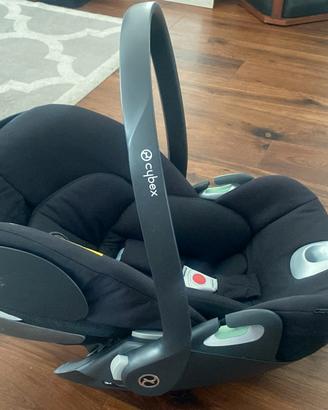 Ovetto Cybex Cloud  T i-size nero neonati