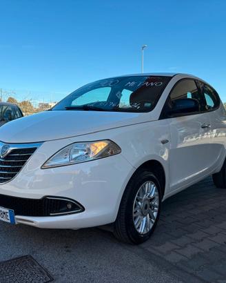 Lancia Ypsilon 0.9 TwinAir 85 CV 5 porte Metano Ec
