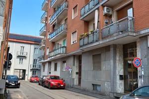 Appartamento con box auto in Nichelino V. Torino