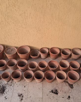 VASI IN TERRACOTTA
