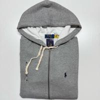 Abbigliamento di marca a prezzi super scontati