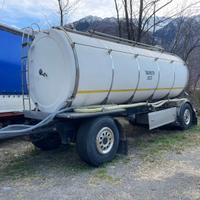 Cisterna trasporto liquidi alimentari