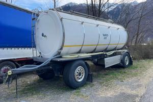 Cisterna trasporto liquidi alimentari