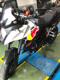 KTM 990 Supermoto - 2011