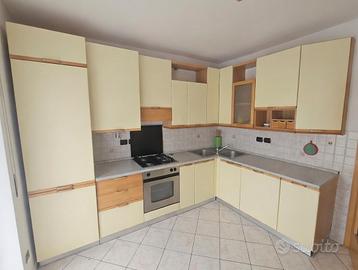 Cucina Angolare Completa (5,27 m)