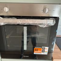 Forno indesit nuovo