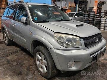RICAMBI Toyota Rav 4 2.0 TD anno 2004 - CM670