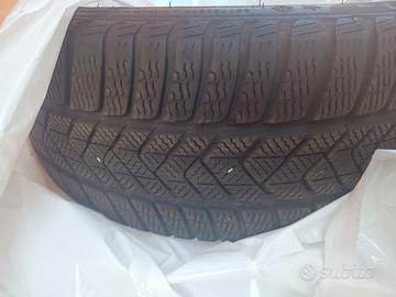 Pirelli sottozero 3 (4 pneumatici)