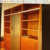 Mobile vetrina Poliform