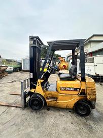Carrello elevatore caterpillar 18 quintali diesel
