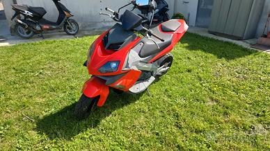 Derbi GP1 50cc motore piaggio omologato 2 posti