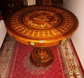 Tavolo sorrentino intarsiato 