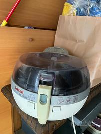 Friggitrice ad aria Actifry di Tefal +ricettario