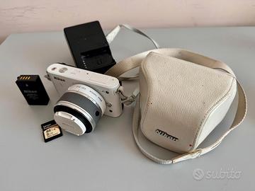 NIKON 1 J1