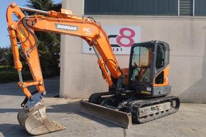 Escavatore cingolato Doosan DX85R-3