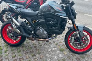 Ducati Monster 937