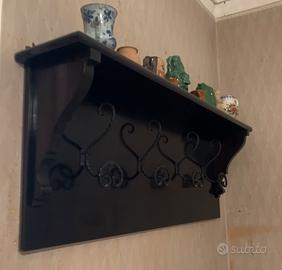 Mensola appendipanni in legno laccato nero