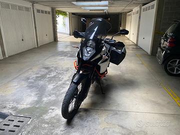 KTM ADVENTURE 1090 R