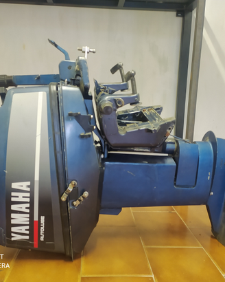 Motore Yamaha 20 CV. 2 tempi