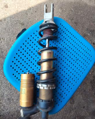 Husqvarna sm 610 monoammortizzatore